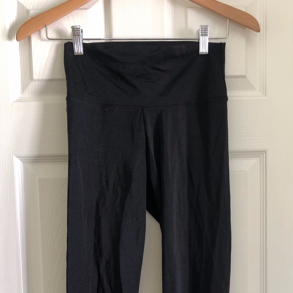 Aerie Shiny black leggings